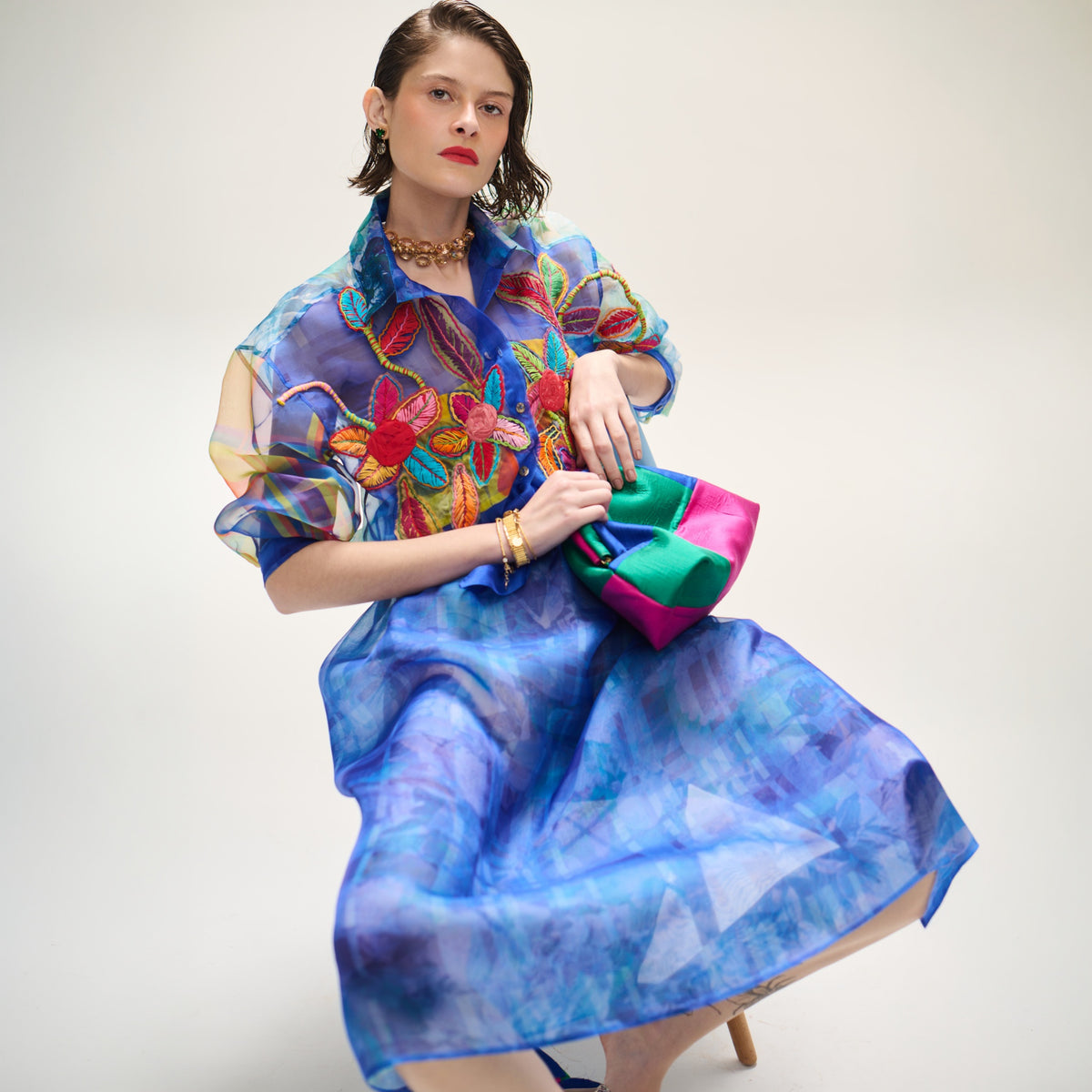 Camisa Sempre,  Saia Frida e Bolsa Alegria
